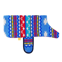 Cargar imagen en el visor de la galería, Poncho ponchos de mascotas PONCHOS DE MASCOTAS DE OTAVALO DE ECUADOR. MODELO FUEGO KiruPets www.kirupets.com