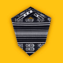 Cargar imagen en el visor de la galería, Pañuelos para personas y mascotas PAÑUELO PARA PERSONA Y MASCOTA MODELO BLANCO & NEGRO KiruPets