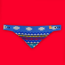 Cargar imagen en el visor de la galería, PAÑUELO PARA PERSONAS Y MASCOTAS PAÑUELO PARA PERSONAS Y MASCOTAS MODELO FUEGO KiruPets