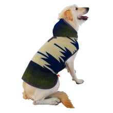 Load image into Gallery viewer, Poncho Poncho de mascotas con capucha PONCHO DE MASCOTAS CON CAPUCHA DE OTAVALO DE ECUADOR. MODELO ANDES KiruPets www.kirupets.com
